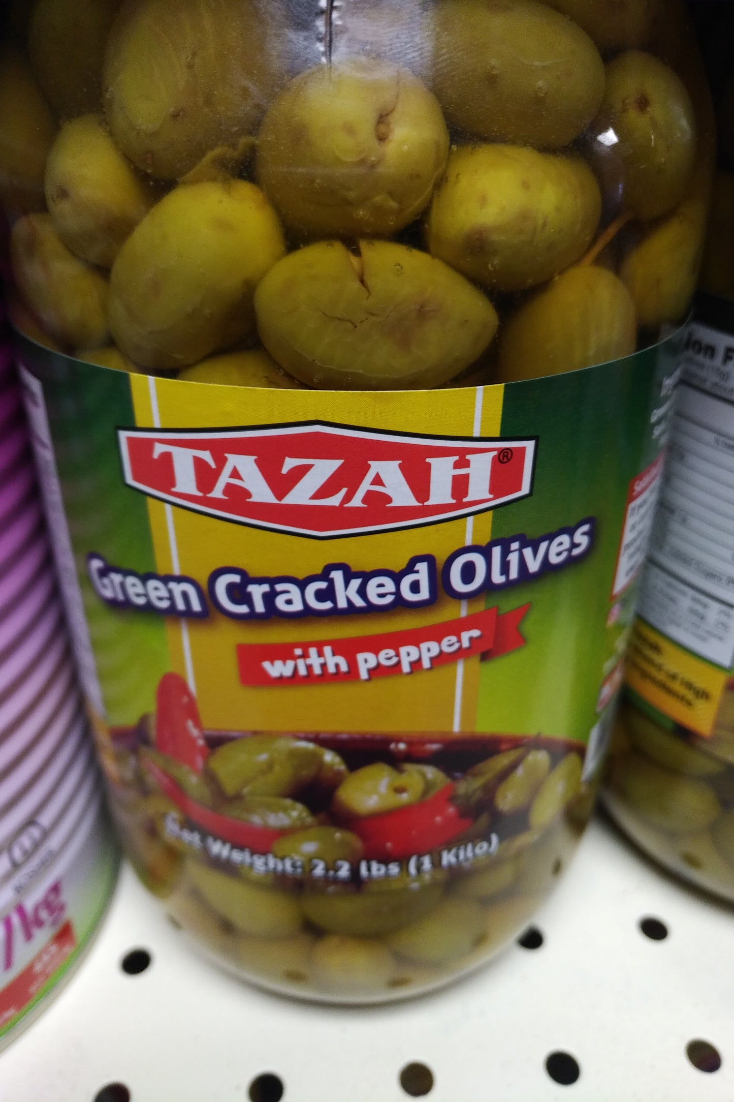 Tazah Green Cracked Olives With Papper 2.2lb